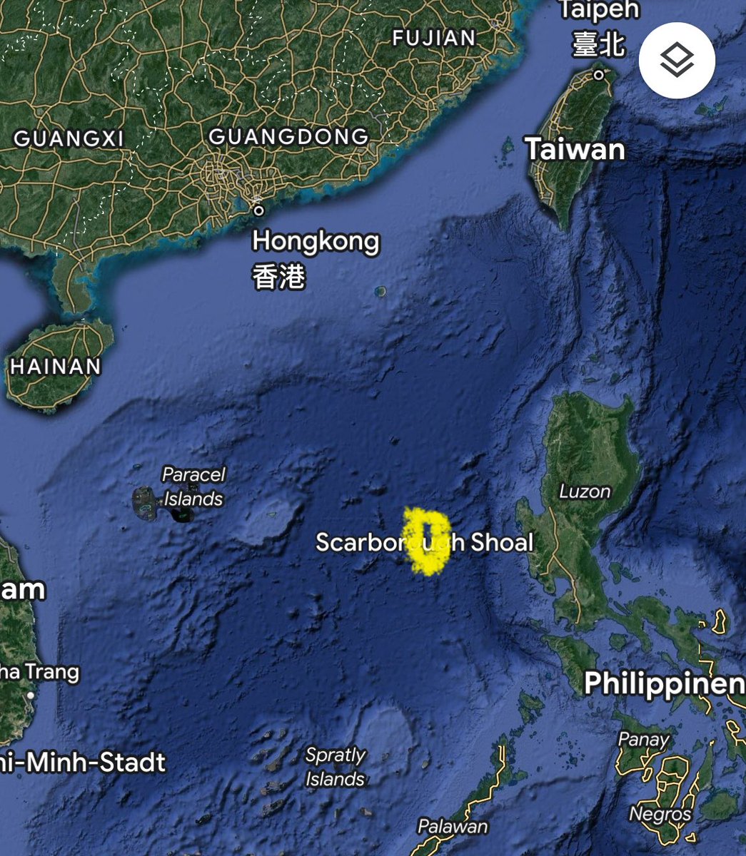 JulianRoepcke's tweet photo. 1000 Kilometer von der eigenen Küste entfernt, inmitten der philippinischen Ausschließlichen Wirtschaftszone, greifen chinesische Kriegsschiffe philippinische Fischer und Marinekräfte an. Die Bundesregierung ignoriert derweil weiter Chinas imperialistische, expansive Politik. https://t.co/mBDzEuQCkg