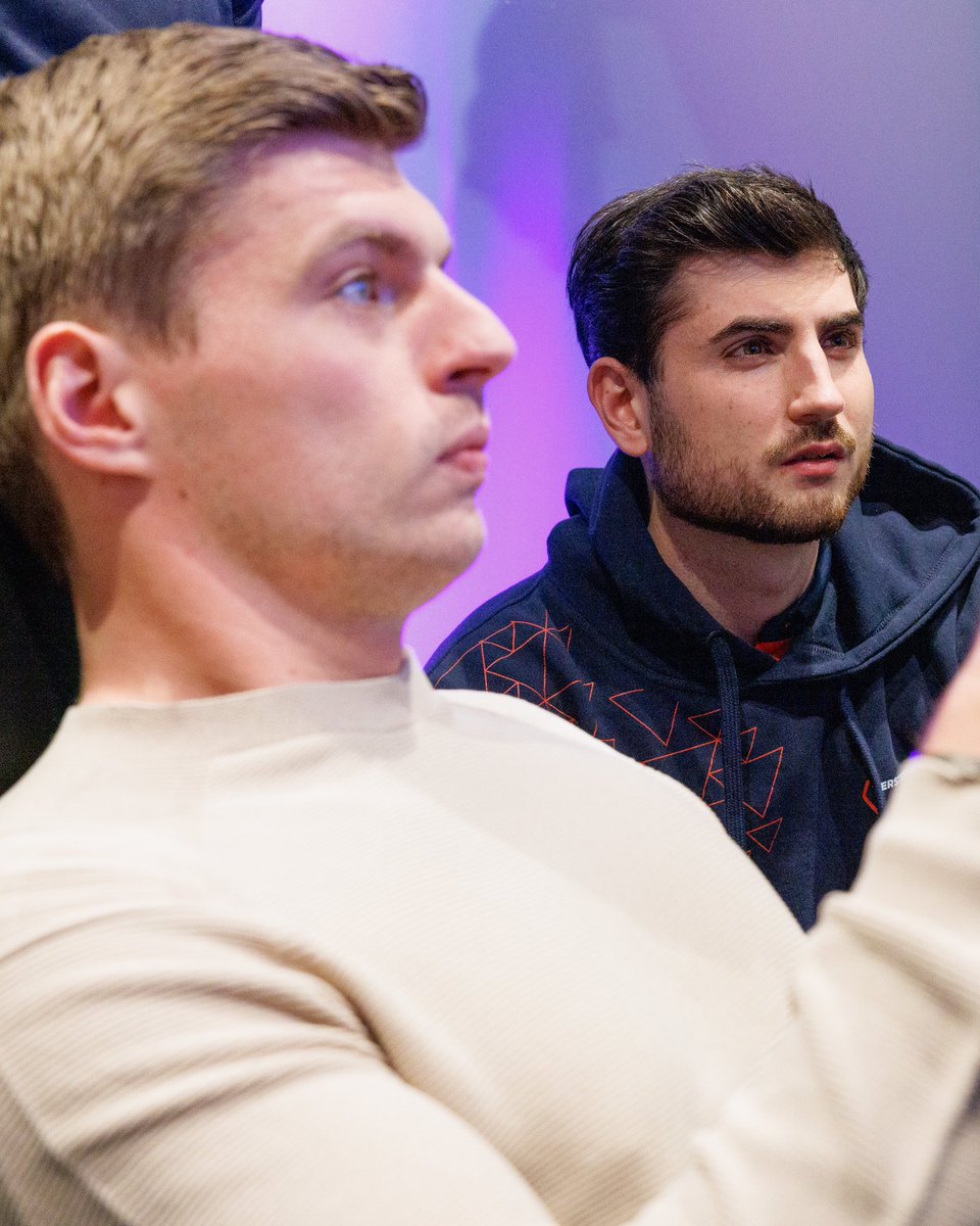 Spotted: three sim racers at the <a href="/Heineken/">Heineken</a> Player 0.0 event 👀