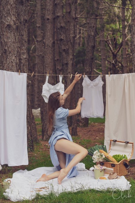 Weekend loading... Please wait. https://t.co/SV8gBxTMY6<a href="/tag/humpdayvibes"class="tags"><span>#humpdayvibes</span></a>