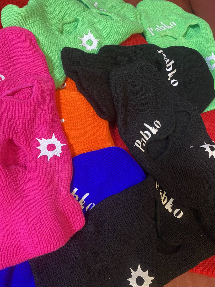 DAINIPPON_8888's tweet photo. またノリ君から沢山届いたよ

配っても配っても配りたりないぐらいもらってしまったよ

単車も貰って色々貰って俺はどうしたらいいか分からないよ https://t.co/uTceAD5JIF