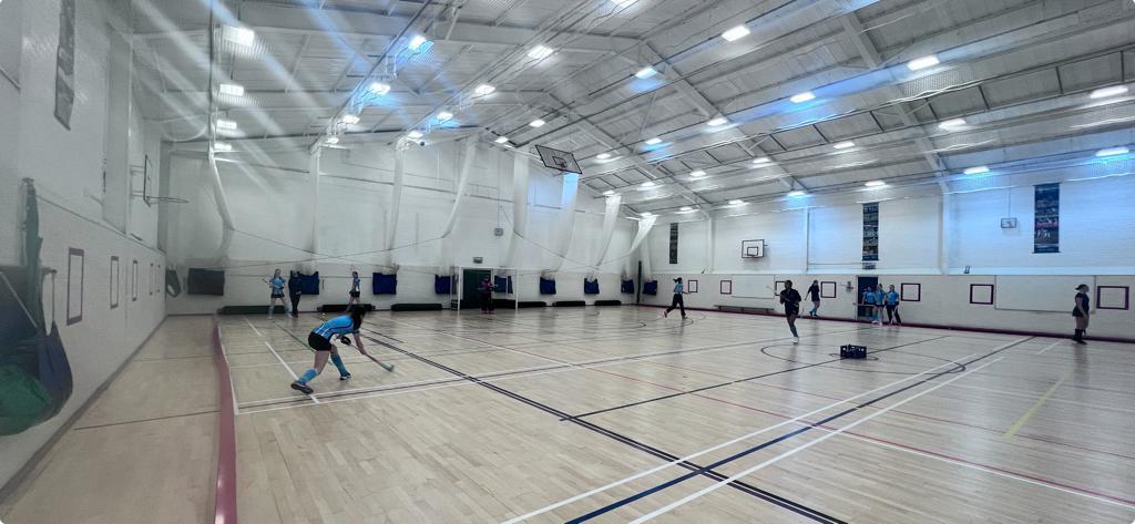 A great training game for the U16s indoor hockey squad this morning at RGS. Lots of learning and fun 🏑🏑🏑🏑