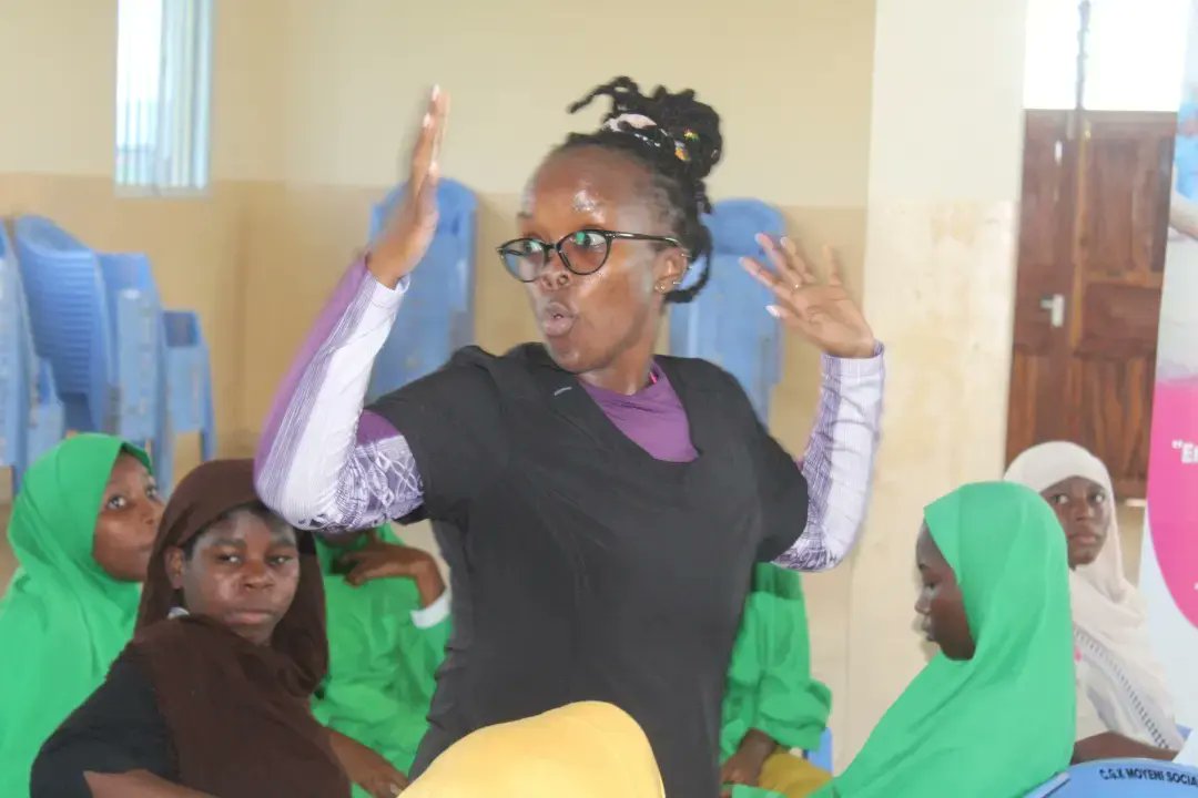 Thehijabimento1's tweet photo. @YALIRLCEA @USAIDKenya @KenyattaUni Creating a safe haven for learning! 🏡  In underserved communities, providing comprehensive sexuality education ensures that girls are equipped with the knowledge to protect themselves and make informed choices. #THMPSafeSpace #Educate #SHOPforChange #SHOPTogether @addisclinic https://t.co/XHBYPV7r7S