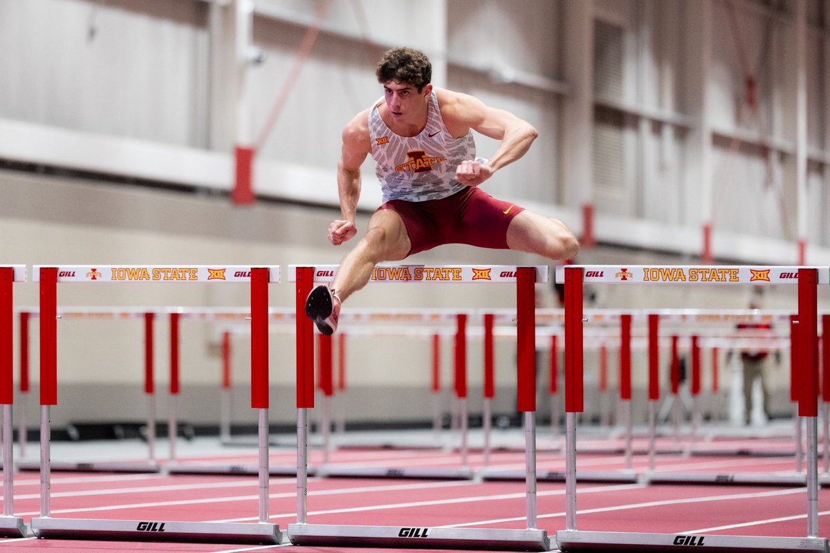 CycloneTrackXC's tweet photo. Kole clocks 8.38 in 60m hurdles for 888 points, remaining in first with 3,948. Two events in the heptathlon to go.

#CycloneSZN https://t.co/66MZRp47Ui