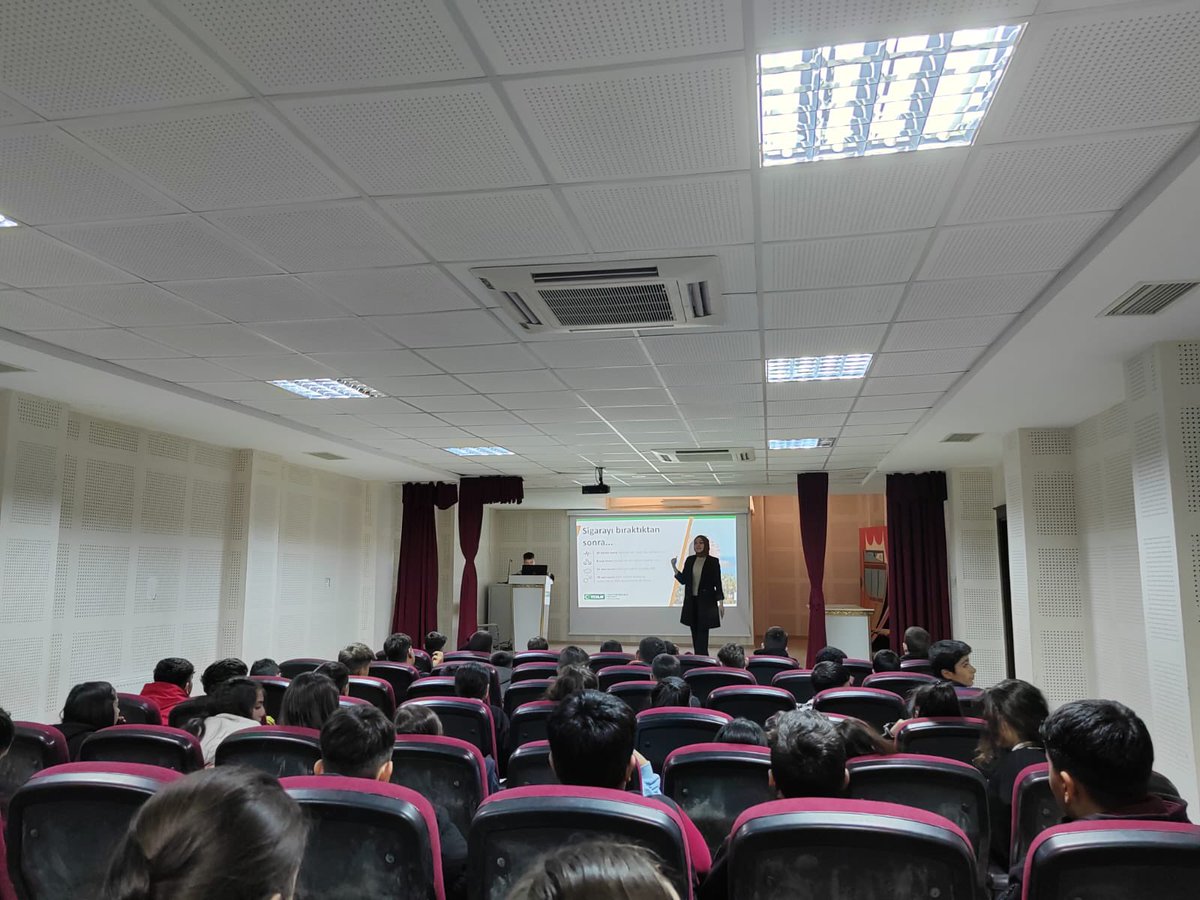 sssmtal's tweet photo. Okulumuz rehberlik servisi tarafından tüm öğrencilere yönelik "Tütün Bağımlılığı" konulu seminer gerçekleştirildi ve konuya dair pano hazırlandı.
@Gaziantep_MEM @yasintepe @SehitkamilMEM @yagcimehmet27 @ayt_krc https://t.co/tTsWc5oQNj