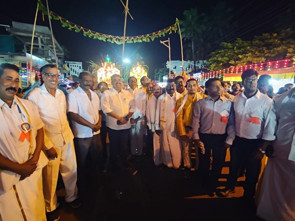 Satish_Sail's tweet photo. ಅಂಕೋಲಾ ನಾಮಧಾರಿ ಸಮಾಜದ  ದಹಿಂಕಾಲ ಉತ್ಸವದಲ್ಲಿ ಭಾಗವಹಿಸಿದ ಸಂದರ್ಭ. #Ankola #Namadhari https://t.co/u0GpPzjbst