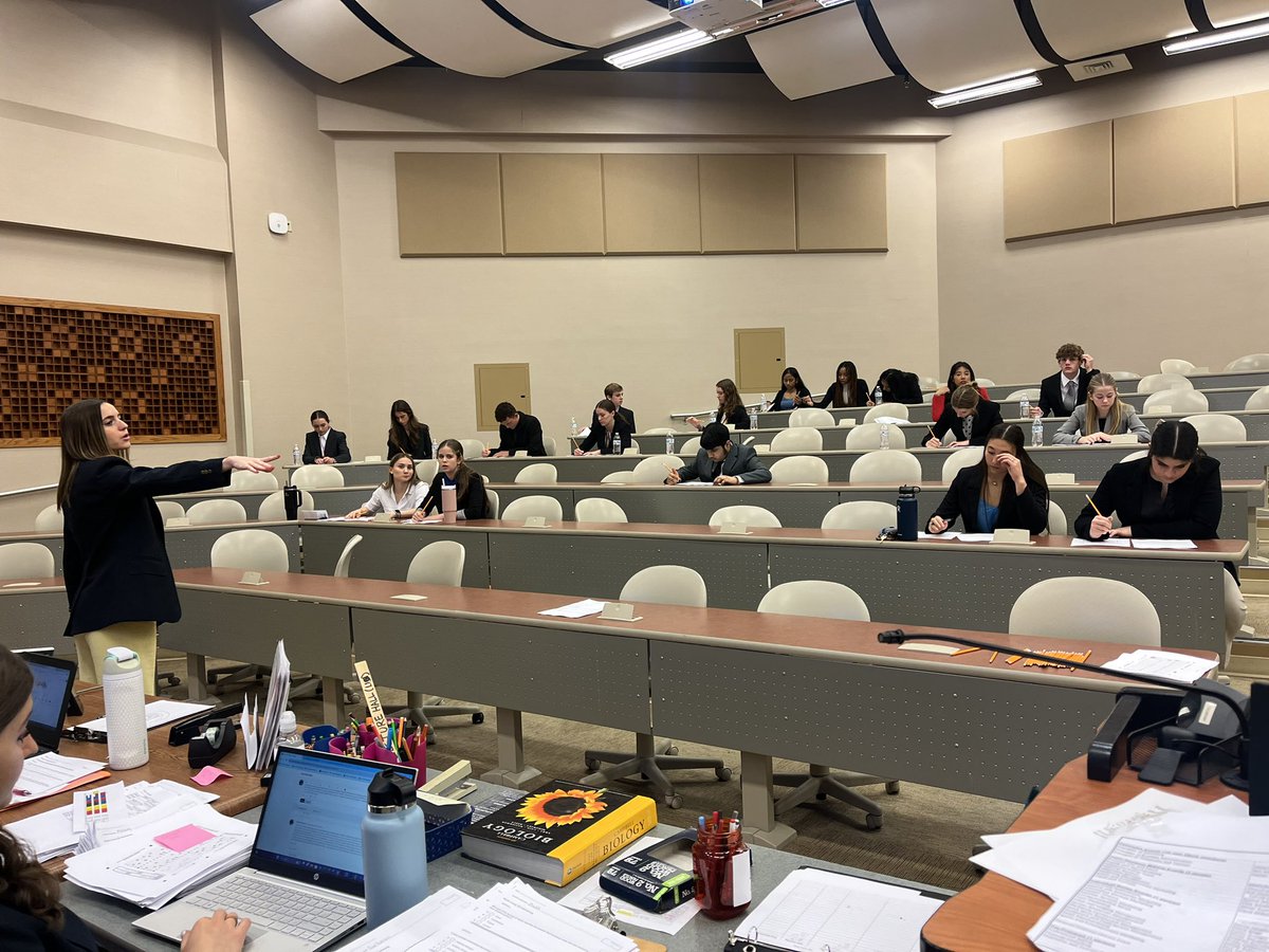 Avon DECA tweet media