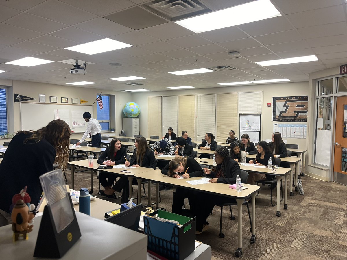 Avon DECA tweet media