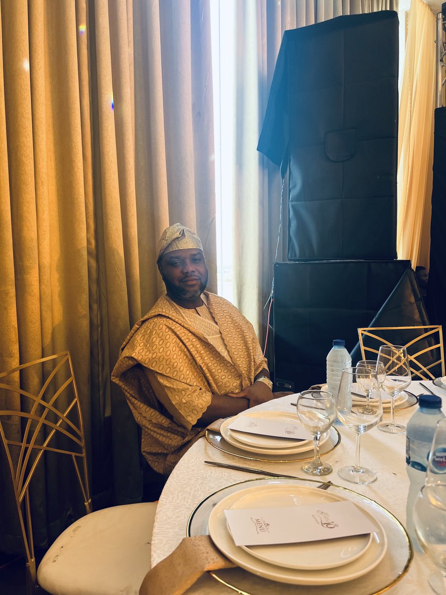 lafod's tweet image. #LadyStarkAt40 #SignIN