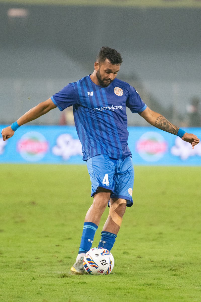 IndSuperLeague's tweet photo. @JioCinema @Sports18 @Vh1India @eastbengal_fc @NaoremMahesh @RGPunjabFC @AmarjitKiyam8 @GkKamaljit @ebultras1920 @souvik_23 Some more 📸 shots from tonight! 🤩

Watch #EBFCPFC LIVE only on @Sports18 and @Vh1India! 📺

Stream FOR FREE on @JioCinema: https://t.co/oOyYyx62nE

#ISL #ISL10 #LetsFootball #ISLonJioCinema #ISLonSports18 #EastBengalFC #PunjabFC https://t.co/kNQZkwEHC6