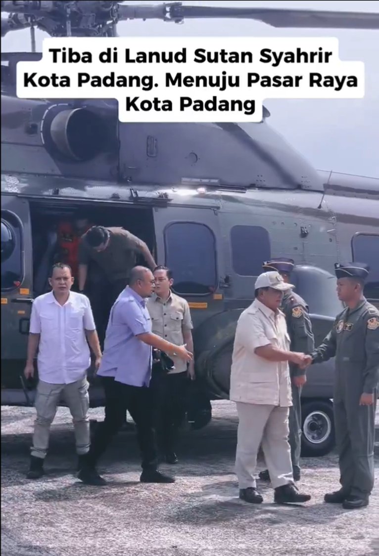 King Purwa (@bospurwa) on Twitter photo Dilihat dari jenis pesawatnya adalah H225 M milik TNI AU dgn awak personil TNI AU juga, artinya ini fasilitas negara yg dipakai utk tujuan kampanye!
Setujukah capres <a href="/prabowo/">Prabowo Subianto</a> mengundurkan diri dari menhan spy tdk ada komplik kepentingan?
Setuju > RT
Setuju sekali => RT+ Like Dilihat dari jenis pesawatnya adalah H225 M milik TNI AU dgn awak personil TNI AU juga, artinya ini fasilitas negara yg dipakai utk tujuan kampanye!
Setujukah capres <a href="/prabowo/">Prabowo Subianto</a> mengundurkan diri dari menhan spy tdk ada komplik kepentingan?
Setuju > RT
Setuju sekali => RT+ Like