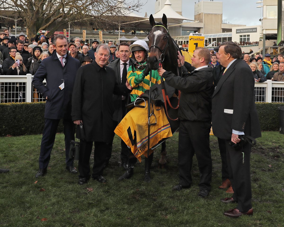InterThorough's tweet photo. JONBON ⭐️ ⭐️
Today's win saw the son of @coolmorestud's Walk In The Park take his p-m earnings 💷 over his @GoffsUK £570,000 purchase price #intheblack 💰
Photo: @deborahburt1 https://t.co/tf1VIez5Vf