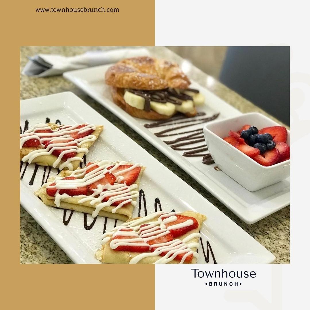 🥞 Welcome to @TownhouseBrunch at Town Center Colleyville! Elevating brunch with Oreo Pancakes, Shrimp and Grits, and more. Quality meets flavor like never before. 🍽️ 

#TownhouseBrunch #BrunchInnovation #towncentercolleyville #texasshopping #shoplocal