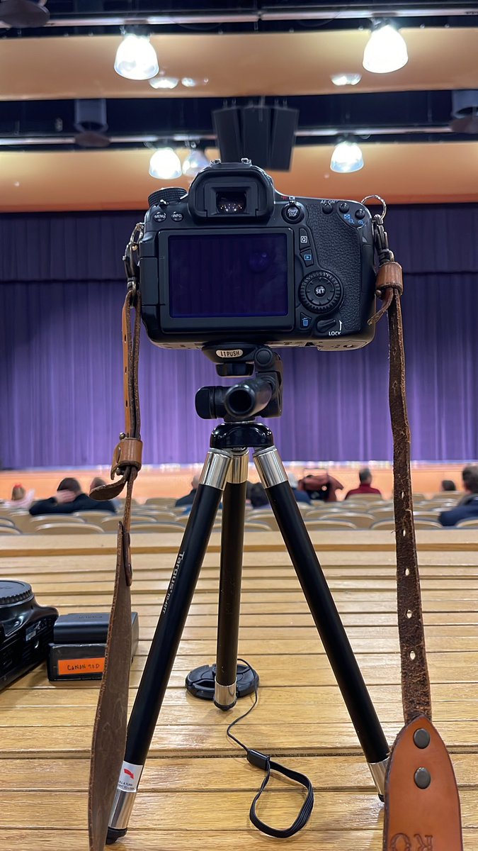 KCreates16's tweet photo. Haven’t photographed in a few years and lovin the Christmas songs in this dance recital. 🎄 https://t.co/k54Ve31PZt
