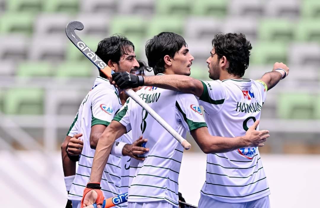 🏑🇵🇰 Fantastic news! Congratulations to @PHFOfficial for securing a spot in the quarterfinals of the Junior Hockey World Cup! May you continue to play with passion, teamwork, and skill, reaching new heights of success. #RisingStars #PakistanHockey