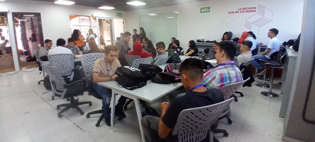 contra_punto's tweet photo. HackFest 2023 es una iniciativa impulsada por @CONEXION_SV que se realizará el 9 y 10 de diciembre en una jornada de 30 horas, donde los jóvenes participantes trabajarán para la elaboración de su proyecto y posteriormente la realización de su Pitch ante un jurado de expertos. https://t.co/9B9CckMTOD