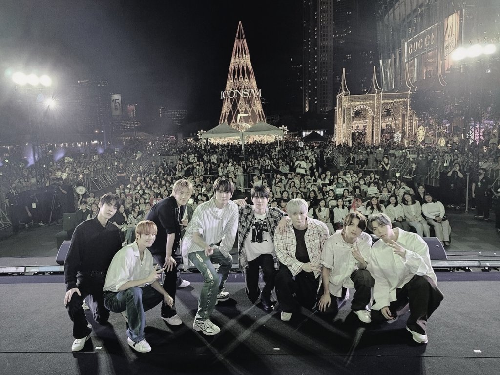 Bangkok Czennies! We appreciate you participating in this Shopee fan event, and we are thrilled to have the opportunity to meet each and every one of you and spend a great deal of time together. We leave you with enjoyable memories that will last a lifetime.