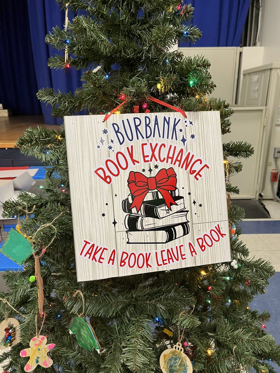 burbankabc's tweet photo. Our 1st Annual WinterFest was sooo much fun! Thank you to our amazing PTA for always providing fun community events for our families @burbankabc https://t.co/d7vyVtChrO
