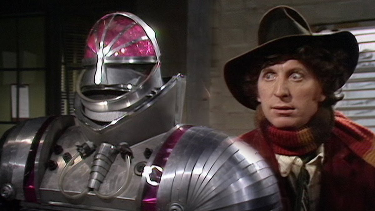 kevincarr's tweet photo. Know this! The Doctor has disabled a dangerous robot at least twice by putting his hat on its face. #DoctorWho #Robot #RobotsOfDeath https://t.co/BlggqQqQna