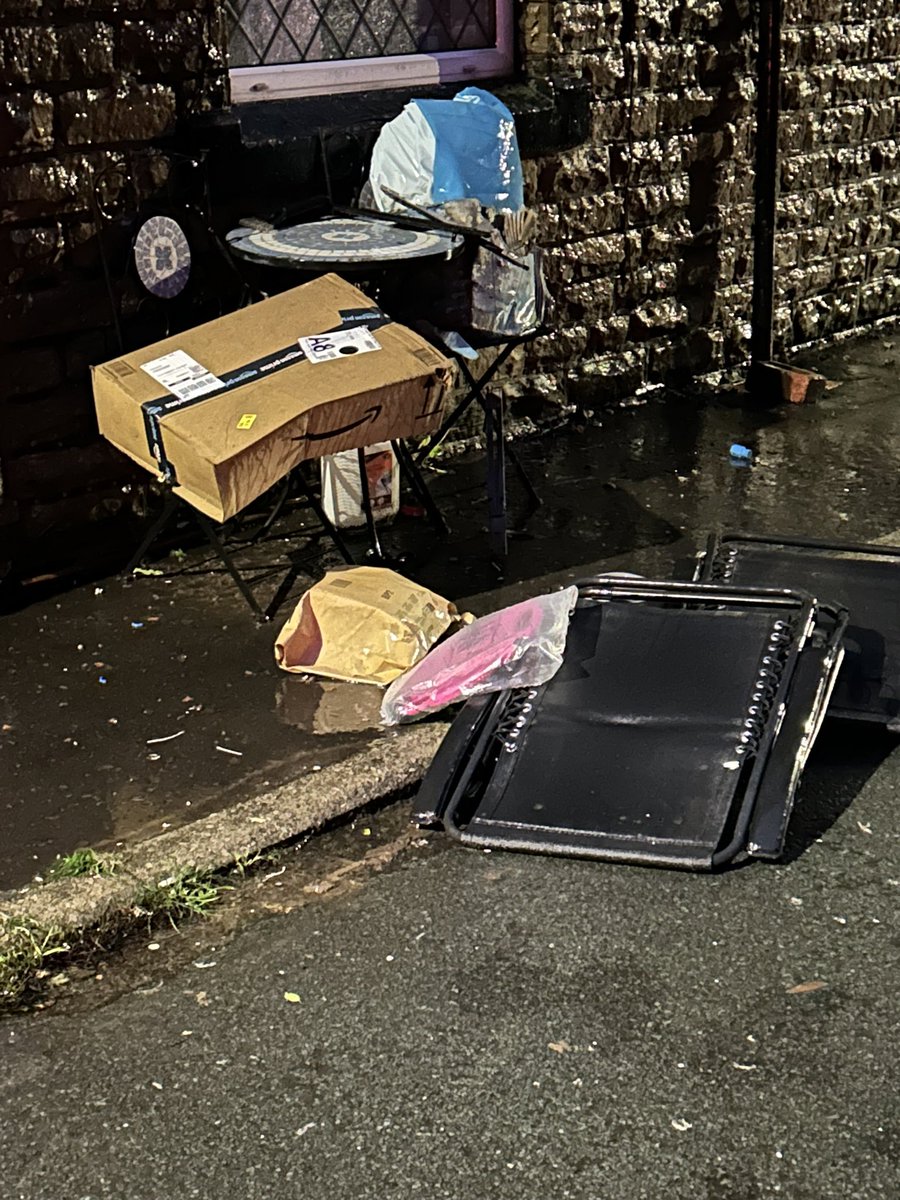 _KerrieSteve's tweet photo. Since when was it acceptable to leave packages out in the pouring rain and high winds @AmazonUK?!? https://t.co/eAuVYqPUPU