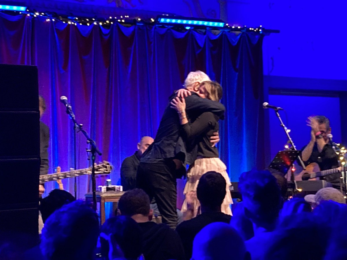 Lentil-Soup (@jismicwand) on Twitter photo Wonderful evening in @Bushhallmusic listening to great music and tales from <a href="/ReaLouisewener/">Louise Wener</a> and <a href="/jonsleeper1/">Jon Stewart</a> when up pops <a href="/weddingpresent/">David Gedge</a> to put a little icing on the cake. Wonderful evening in @Bushhallmusic listening to great music and tales from <a href="/ReaLouisewener/">Louise Wener</a> and <a href="/jonsleeper1/">Jon Stewart</a> when up pops <a href="/weddingpresent/">David Gedge</a> to put a little icing on the cake.