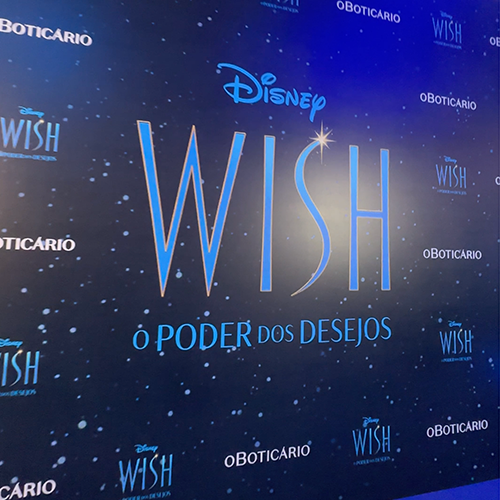oBoticario's tweet photo. E esse backdrop para fazer aquelas fotinhas lindas, botilovers? 🤳 ✨Um arraso que só ⭐ Lembrando que o filme Wish: #OPoderDosDesejos estreia no Brasil em 04.01.24. https://t.co/WQzpdlqhHp