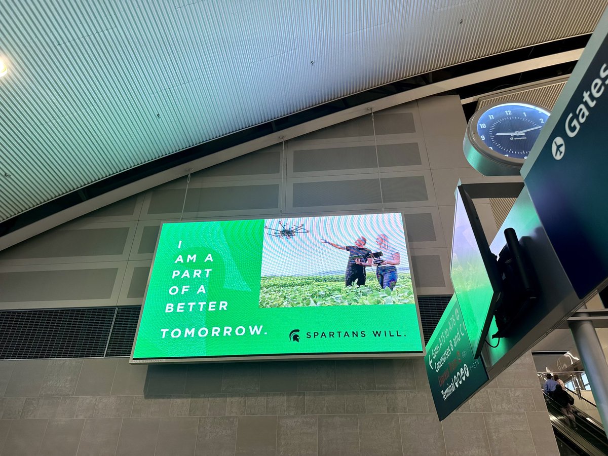 DrMoniByrne's tweet image. Love seeing this when I land @ DTW!! 💚🤍 #GoGreen #BeAPart #SpartansWill @michiganstateu @MSUCollegeofEd