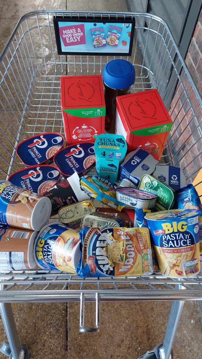and_unite's tweet photo. #BromleyHomeless
#FoodbankCollection
Today members of the branch collected 3 trollies worth of food in an hour for @BromleyHomeless today outside Sainsburys. This is a charity that the branch often collects for
Big thank you to everyone for the donations. https://t.co/EMVrzDQqaT