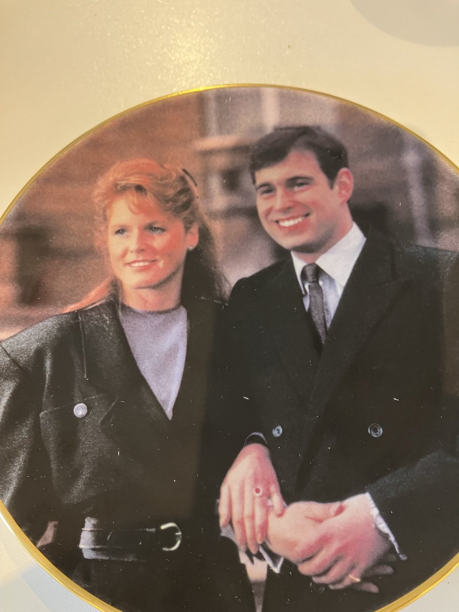 howard thompson tweet media