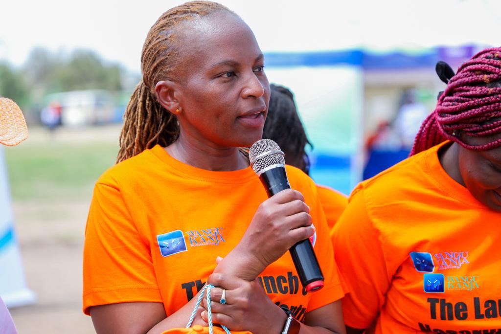 WanjeriNderu's tweet photo. #AmKenyan As Kenya's @IS_HumanRights President, it was an honour to partner with @WanguKanjaF, @KajiadoGov First Lady Edna Lenku and other partners to mark #16DaysOfActivism. The Maa women called for more investments to prevent violence against women and girls. #LindaLatiba https://t.co/W6ks17ejk3