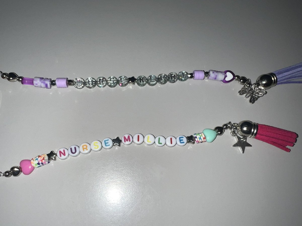 _kerrilowe's tweet photo. Pretty key rings made by one of the patients on Prospect Unit this morning 🦋🌸🌈⭐️ #prospectunit
@NicolaR95452877 @chloe_croston @Juliere75554610 @GMMH_NHS https://t.co/z99f3NGck0