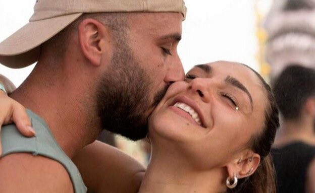 Roei was at the Nova peace music festival on October 7th. 

He was shot in his back but survived. 

His best friend was slaughtered.

His girlfriend was slaughtered.

Two weeks later his mother committed a suicide.

He says he will continue living full life to honor them. 💔