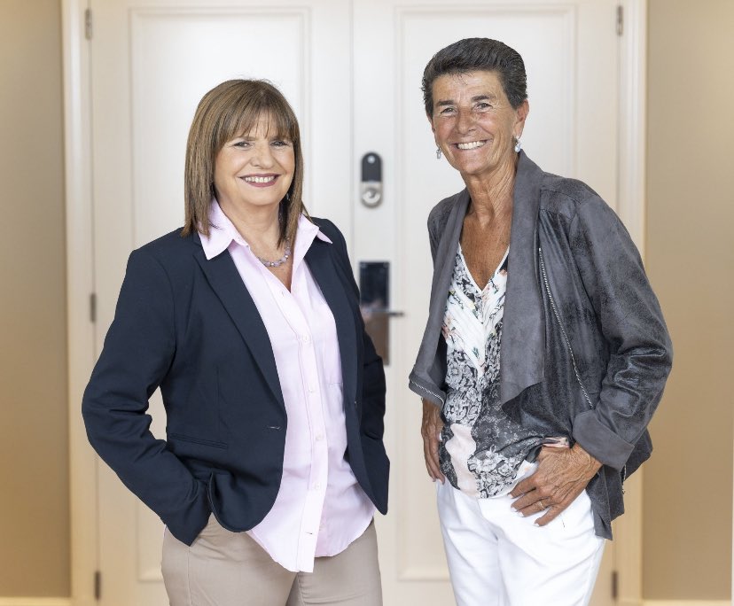 La diputada Pato Vázquez quiere eliminar el curro del Registro Automotor, son más de 1500 registros con facturación anual de 60mil millones $ en trámites inventados. Solo serían 3 trámites en forma digital y una patente única por vida. 02, 08 declaración de venta NO VA MÁS