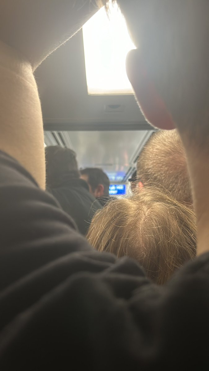 GemmaKnight27's tweet photo. @GWRHelp been stuck on a train outside of bath for the last hour, no announcements, no information, what the hell is going on?! https://t.co/tOohonNhye