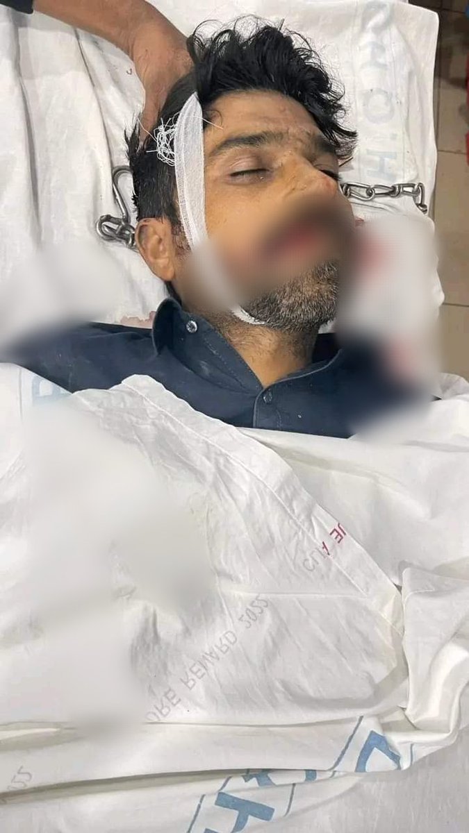Theunk5555's tweet photo. #BREAKING -
Two Jaish–e–Mohammad Terrorist Imran And Hasnain killed By #UNKNOWNGUN MAN in Hafizabad Paksitan.
More details awaited #BREAKING #UnknownMen #UnknownGunman #Aleart #Pakistan https://t.co/lPTW3qnqro