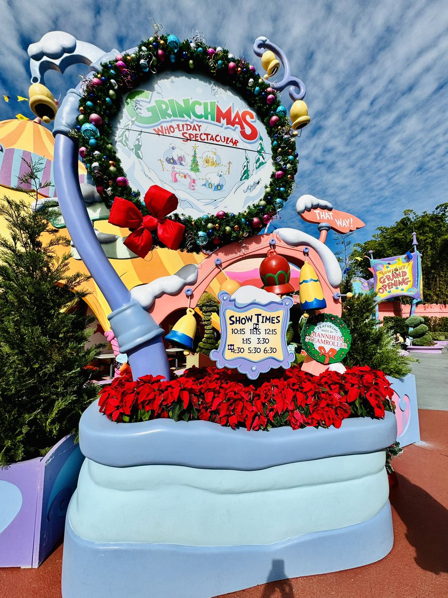 FanAttractions's tweet photo. Happy Who-Lidays 🎄❄️ @universalorlando #seusslanding #grinchmas #universalorlando #universalholidays #readyforuniversal #islandsofadventure #themepark #universalthemepark #themeparkphotography #uoap #fantasticattractions💫 https://t.co/JfAeB4efpN