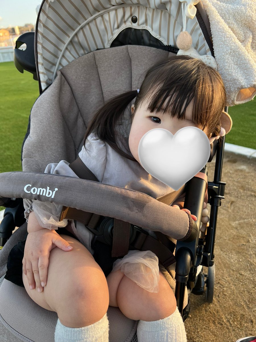 answer0134's tweet photo. 子供ら連れてはんくん行ってきた🫶🏽🤍
次女さまライブ中ずっと寝ててくれてほんとに助かった🥲🤍楽しかったあ❕❕❕ https://t.co/3DN37yYewo