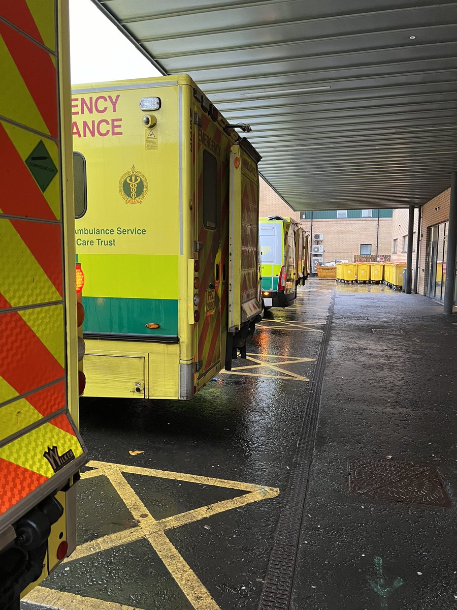 6 extra cubicles for the hospital today. One of the most demoralising parts of the job. How many really ill patients are waiting for an ambulance!! When is the govt going to prioritise patient care over keeping their friends in private medical/medical supplies businesses rich!!