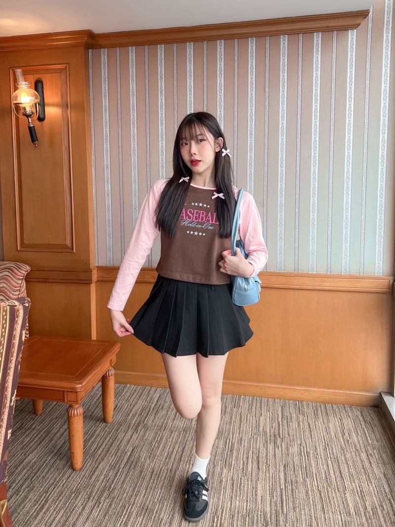 NNNILANNN's tweet photo. Item รับหน้าหนาวสุดคิ้ววท์ ❄️✨𝗕𝗮𝗯𝘆𝘁𝗲𝗲 𝘀𝗽𝗼𝗿𝘁𝘆 𝗿𝗶𝗯𝗯𝗼𝗻 แขนยาว���ับลุคSporty girl💗 อก34"ยาว18"ฝากร้านด้วยน่ะค้าบ สนใจสั่งซื้อจิ้มที่ลิ้งค์ได้เลยค้าบ https://t.co/d2cvFa8cTc #เสื้อผ้าเกาหลี #ส่งต่อเสื้อผ้า #โล๊ะตู้ #โล้ะตู้เสื้อผ้า #เสื้อผ้าราคาถูก #เสื้อครอป https://t.co/kBMep9fkv4