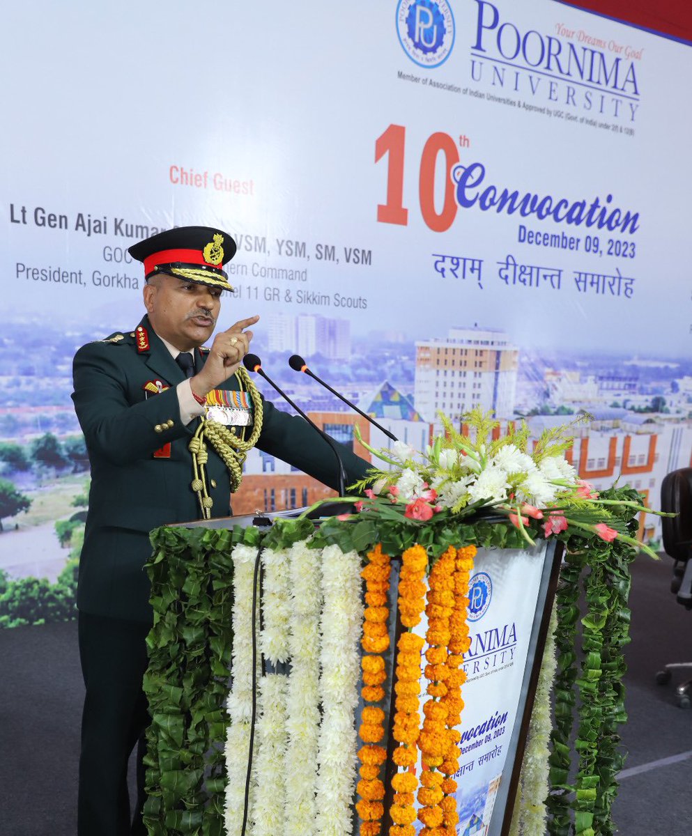 IaSouthern's tweet photo. Lt Gen A K Singh, #ArmyCdr, #SouthernComd as chief guest during the #ConvocationCeremony of #PoornimaUniversity urged the #Youth to wholeheartedly indulge in #NationBuilding.
@Poornima_Univ.
#EducationForAll
#EducationMatters https://t.co/XgMINfoiAq