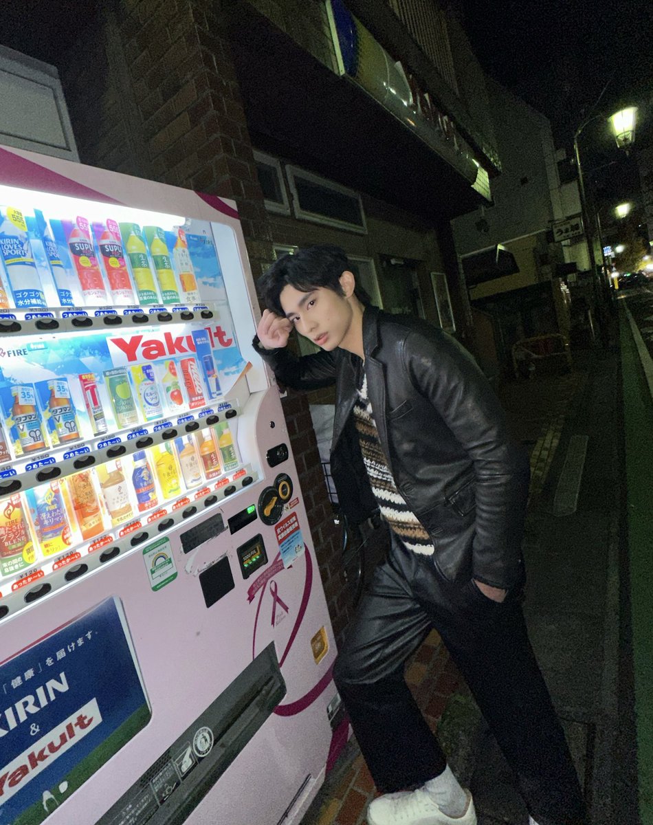 taro_yu_tung's tweet photo. ⁡
我會想念在東京的夜晚
好好的感受冬天帶給我的幸福感☺️
真的好喜歡日本的冬天❄️

#芋頭
#林毓桐
#東京 https://t.co/rOxjW7v0l2