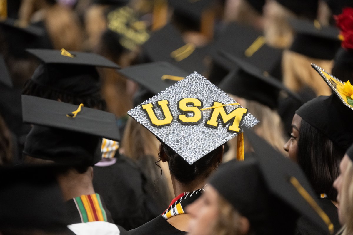 Congratulations, graduates 💛🎓