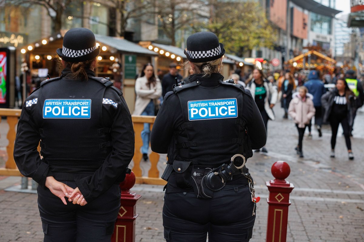 gmpolice's tweet image. #ProjectServator I Specially trained officers will out in #Manchester city centre today at the Christmas Markets and transport hubs - the proactive approach and strategic deployments deter and detect criminal activity, ensuring a secure environment for all to enjoy their day out