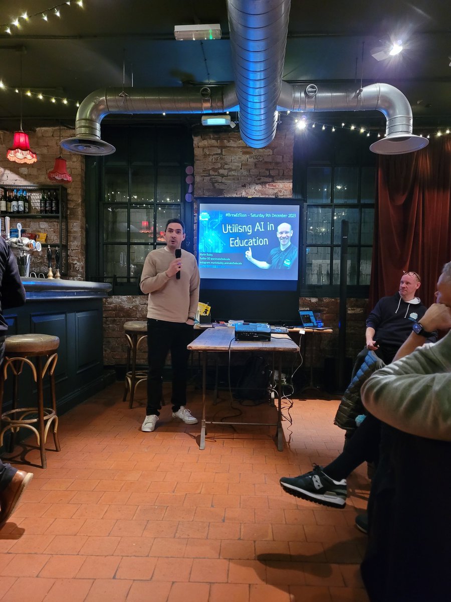 mrbeeteach's tweet image. #BrewED introduced by @mr_k3ys 🐝