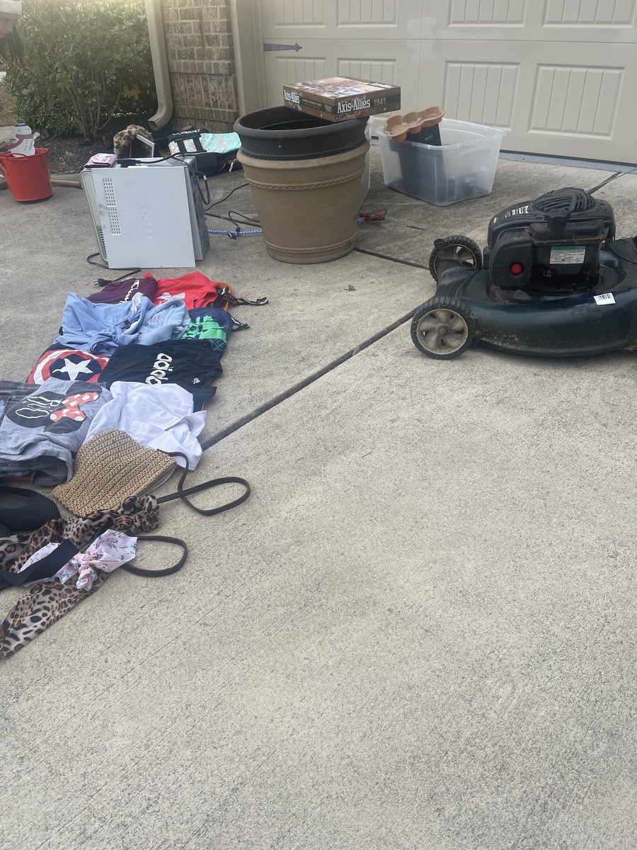 The Manimal tweet media