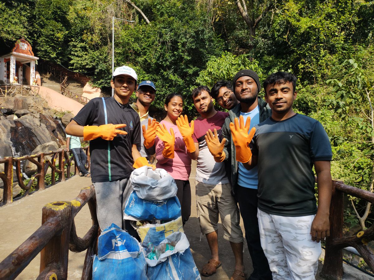 Aahwanofficial's tweet photo. Team member @snswain_ joined the Nature Camp organized by @Youth4WaterPlus at Kuldhia Wildlife Century – a fantastic initiative for collaborative efforts and a plastic-free picnic. Special thanks to @biswajeet_wild for his guidance in making this event a success.🌿🌍
@UNICEF https://t.co/Tfao6NYu3m