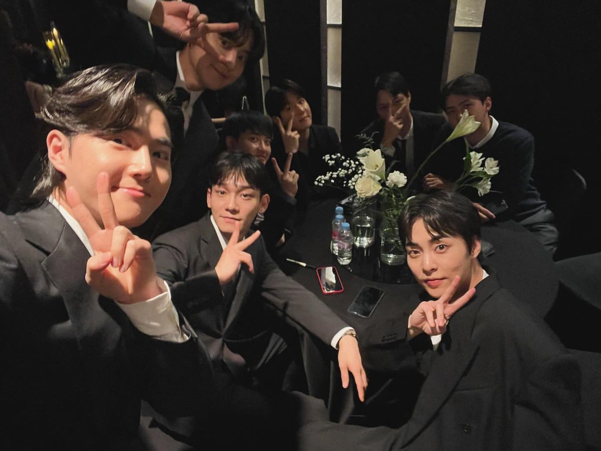 knockknock0408's tweet image. SUHO ins : Saranghaja💐
@weareoneEXO