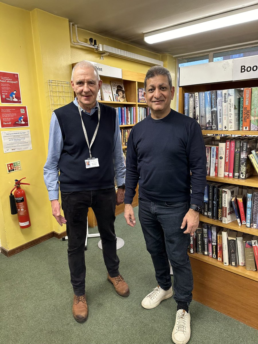 hiteshkkaria's tweet image. Great to catch up with local  #PinnerSouth &amp;amp; #Pinner residents. Some very positive comments on how @harrow_council is managed and a chance to raise their individual local issues face to face, which they all appreciated and welcomed ! 
My thanks also to staff @HarrowLibs #Pinner