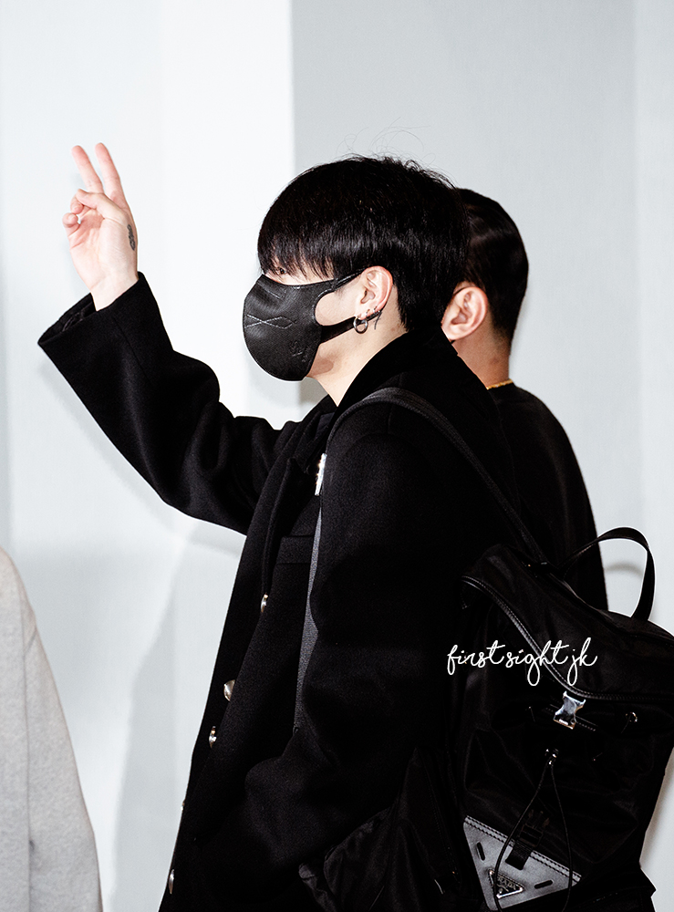 People at the airport always asked who we were waiting for and when we told them it was Jungkook, they all know who he is and there was never a time I needed to say "BTS". It didn't even matter how old they were. 
They got excited and waited with us 😅