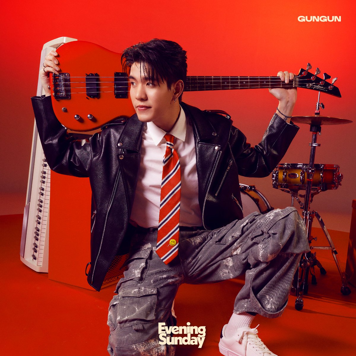 EVENING SUNDAY I CONCEPT PHOTO

GUNGUN - BASSIST

#EVENINGSUNDAY #Gungunhd
#MchoiceTH