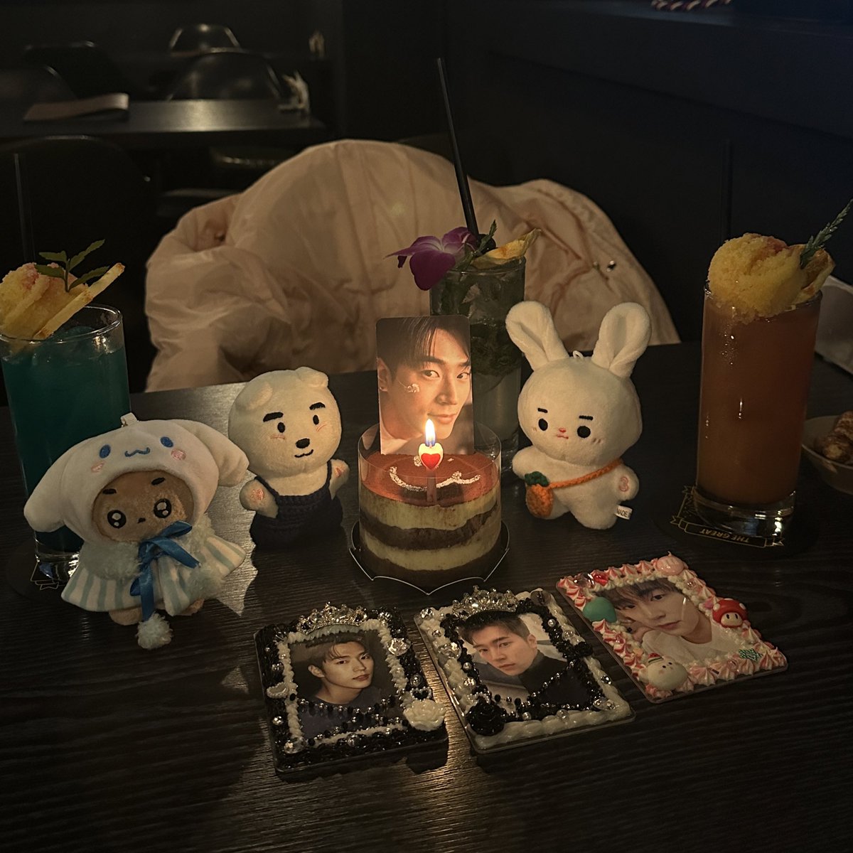 berry_1028's tweet photo. 박서함 소집해제 축하해!!!! https://t.co/tUEpj1FenF
